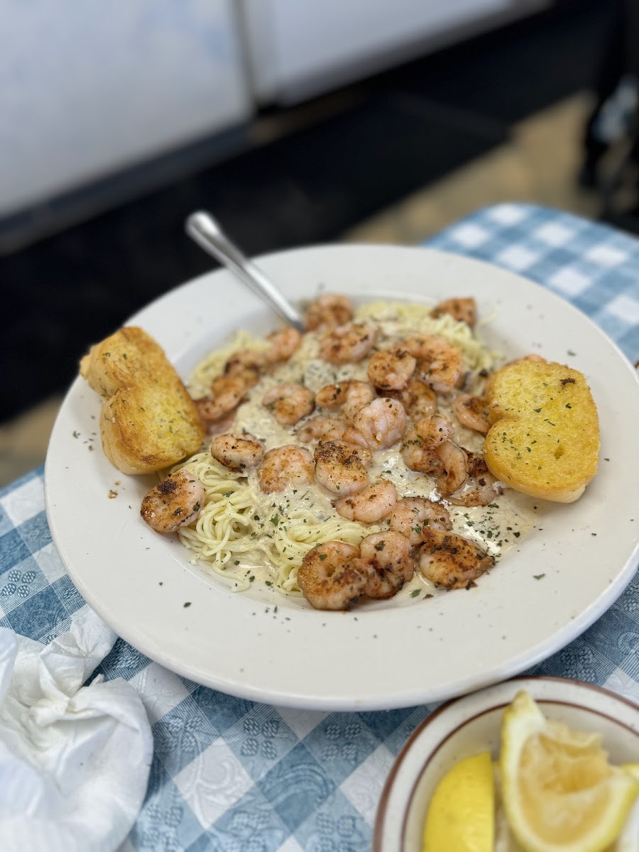 MacBe Seafood & Cafe - Photo 1