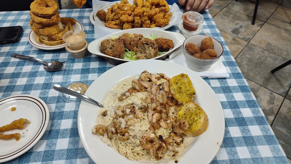 MacBe Seafood & Cafe - Photo 3