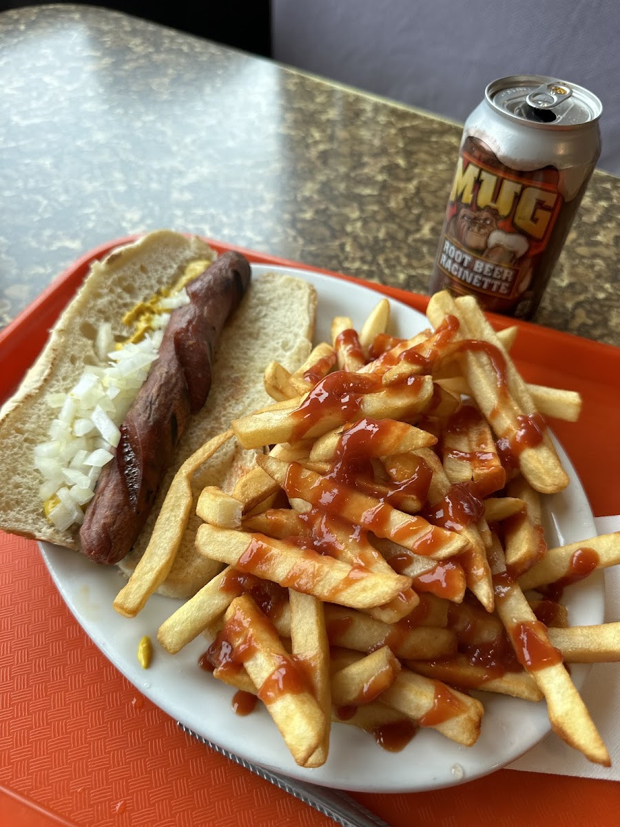 Wally's Family Restaurant - Photo 1