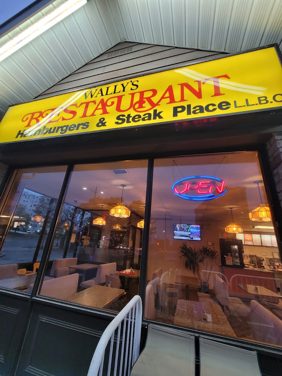 Wally's Family Restaurant - Photo 2
