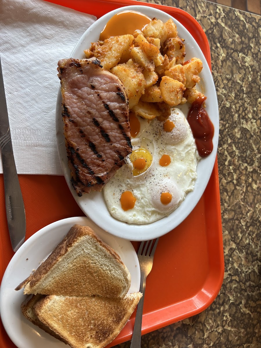 Wally's Family Restaurant - Photo 3