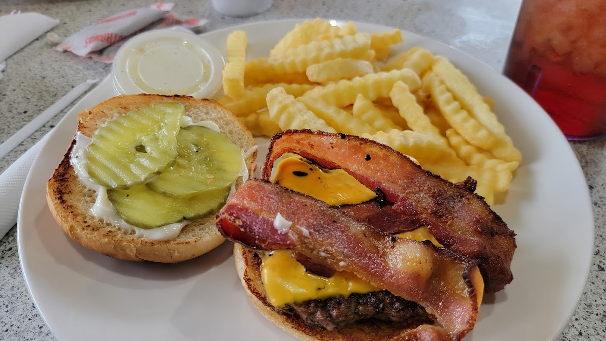 Ranch House Restaurant - Photo 1