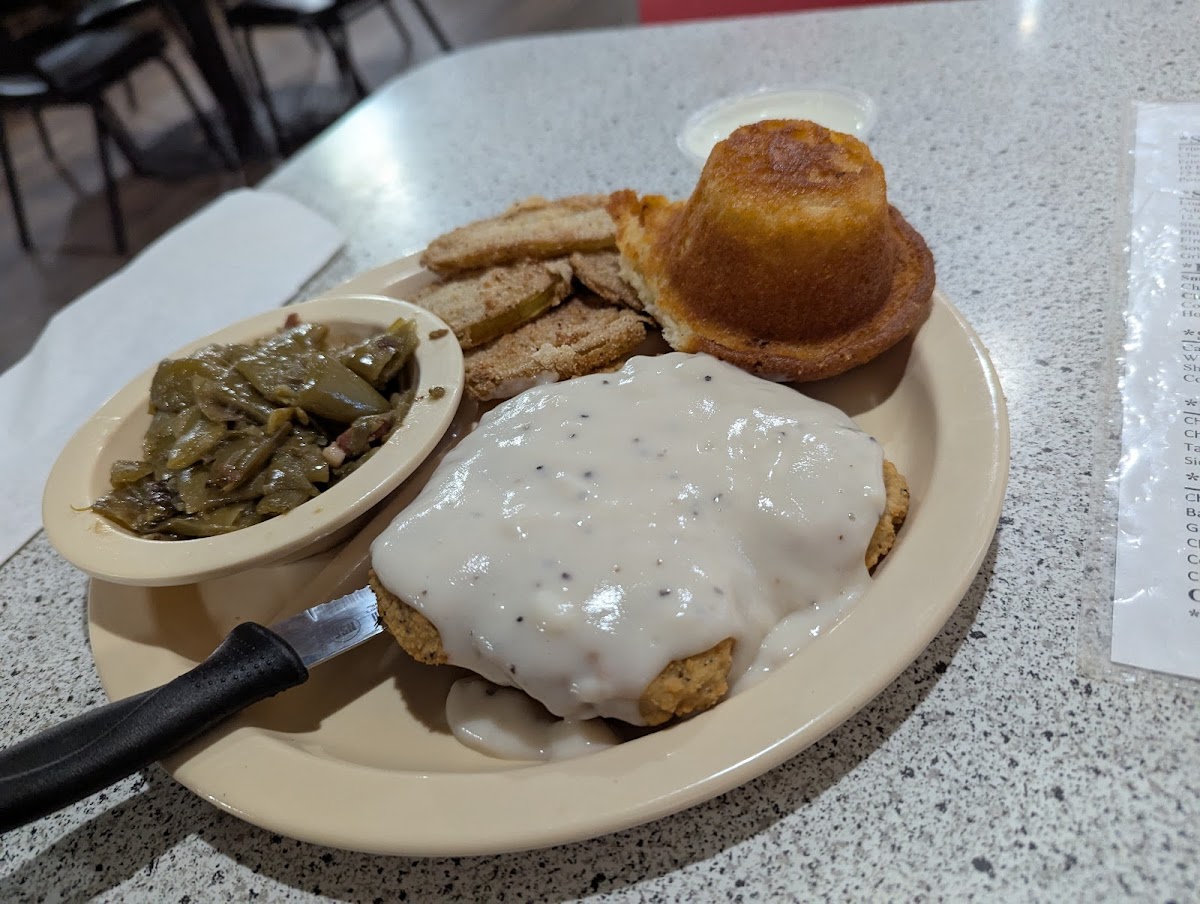 Ranch House Restaurant - Photo 2