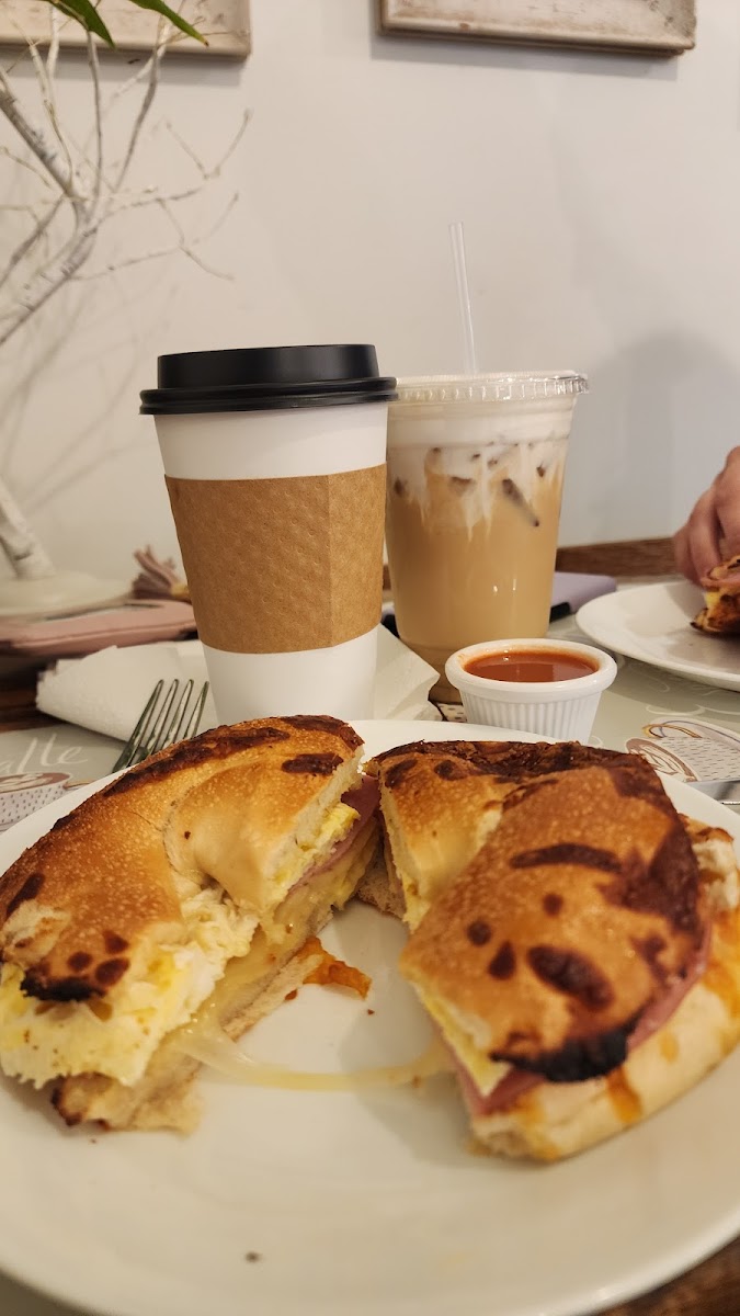 Beagles Bakery And Espresso - Photo 2