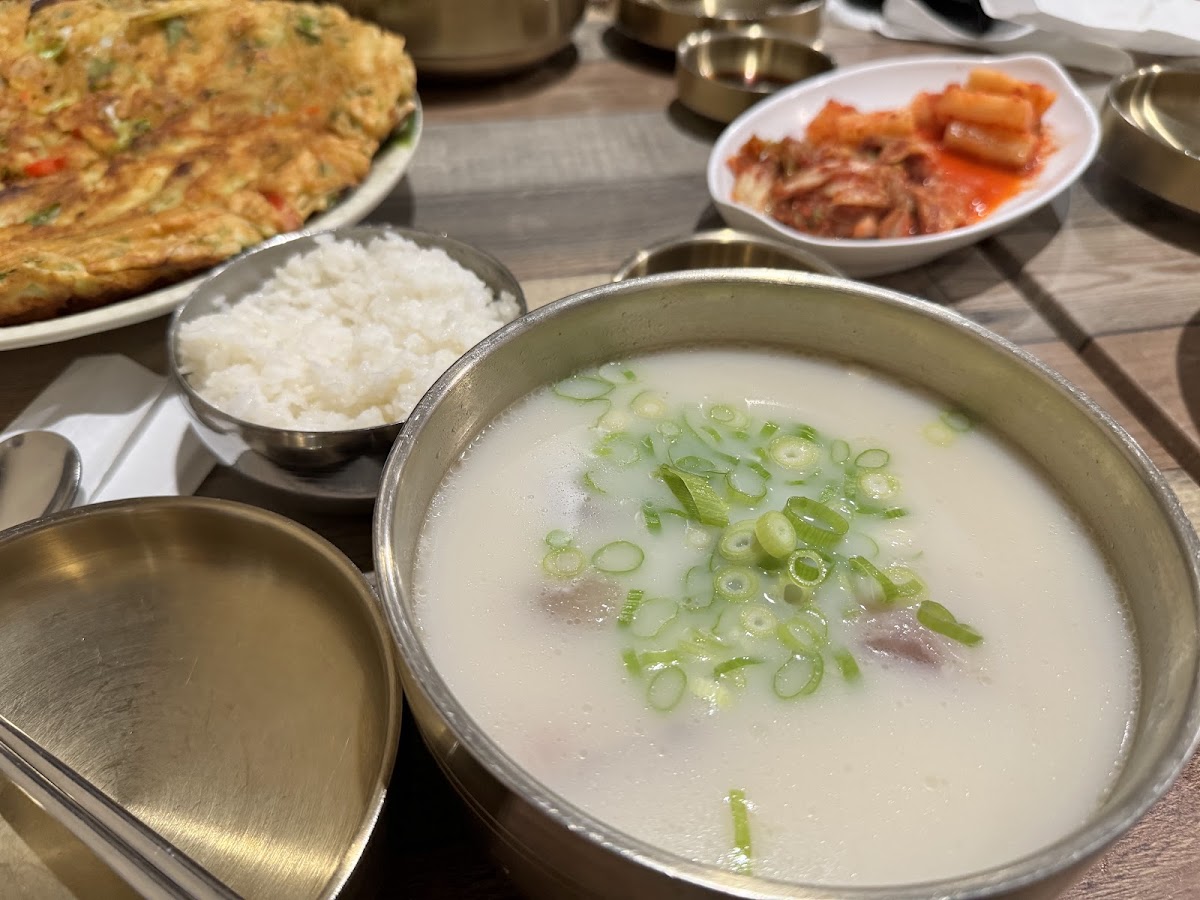 Shin-Chon Sul Lung Tang - Photo 3