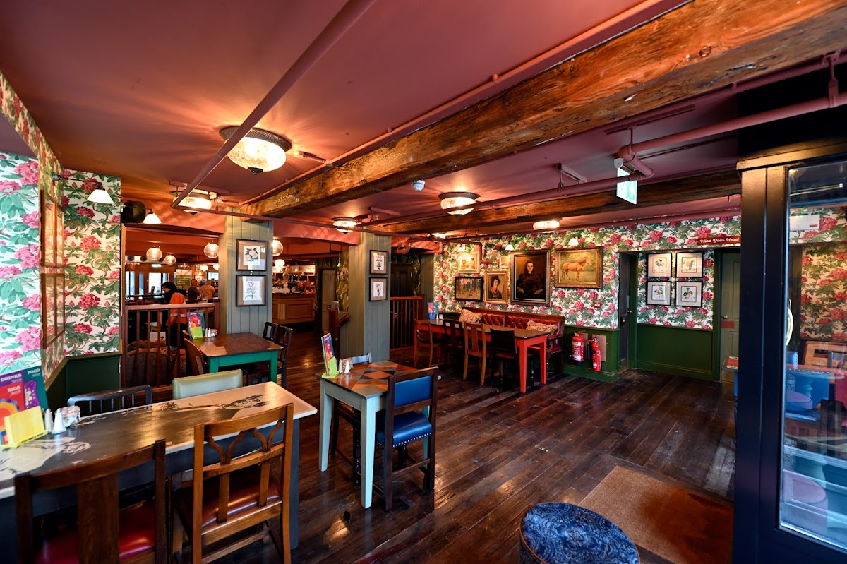 Tambo Lounge - Photo 7