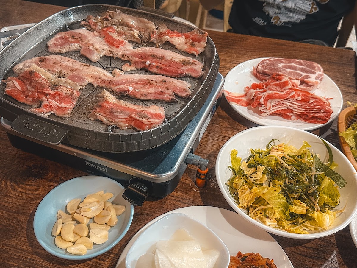 JIN JOO (Pearl Meat Korean Restaurant) - Photo 1