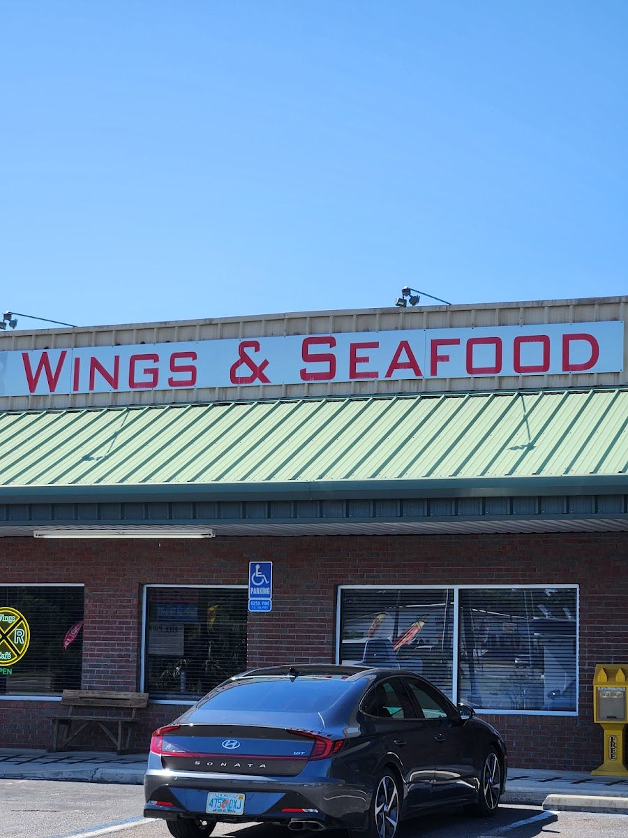 R & R Wing Cafe
