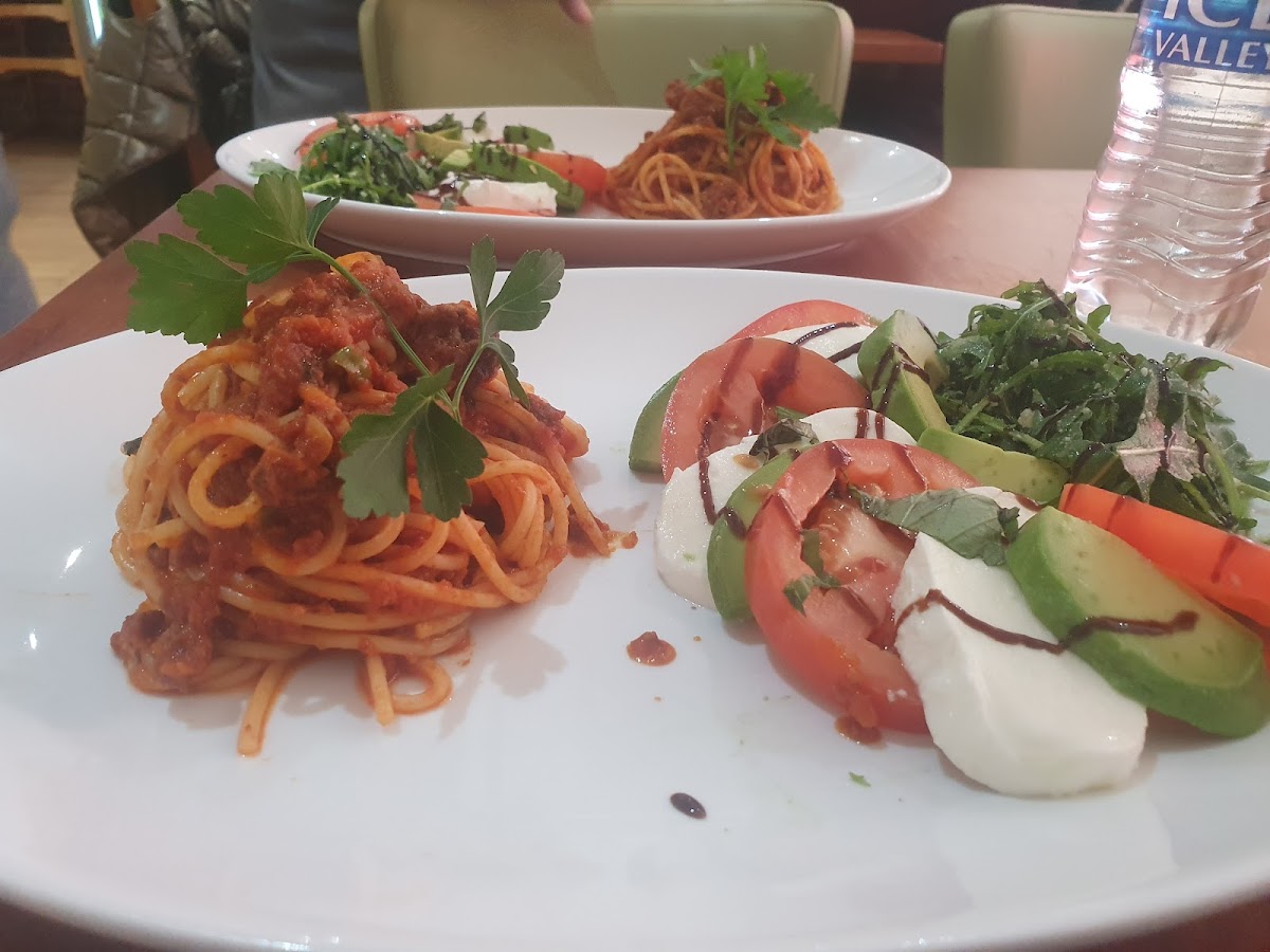 La Rocca Chingford - Photo 2