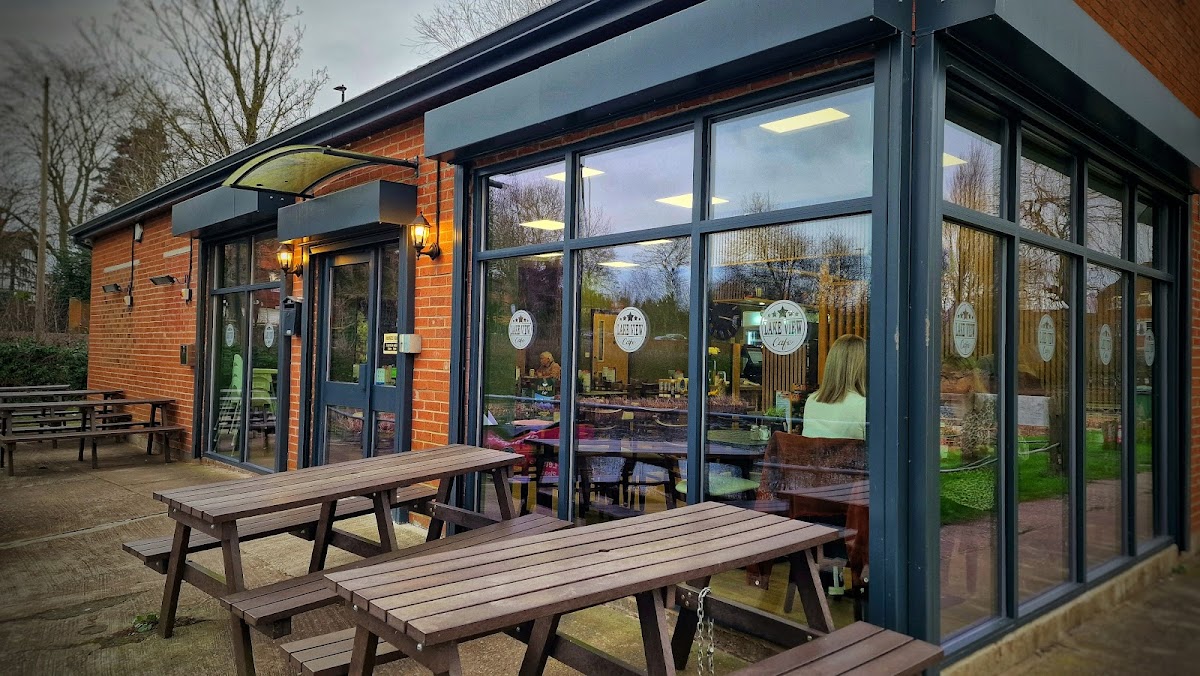 Lake View Cafe
