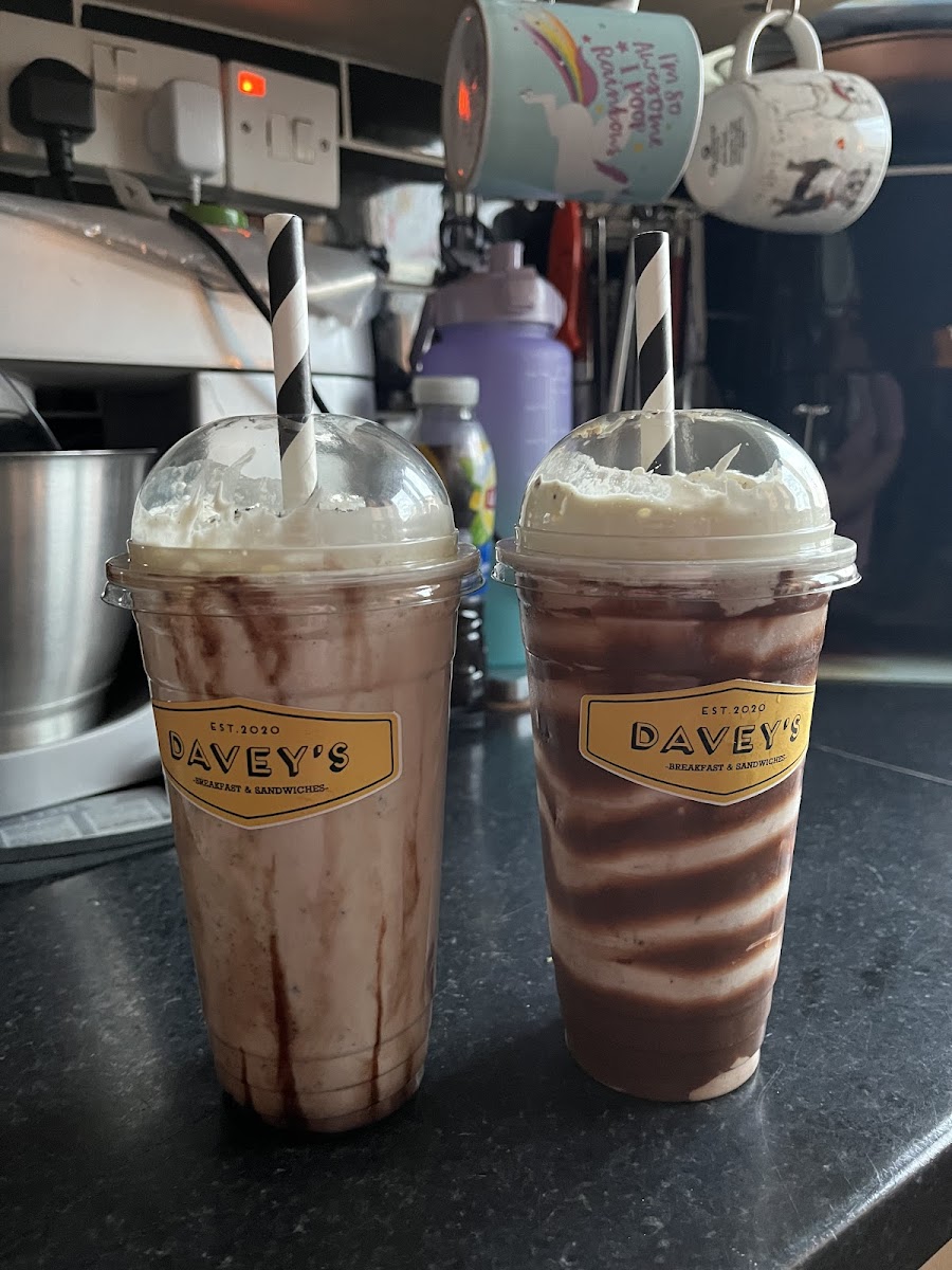 Davey’s Breakfast and Sandwiches - Photo 3