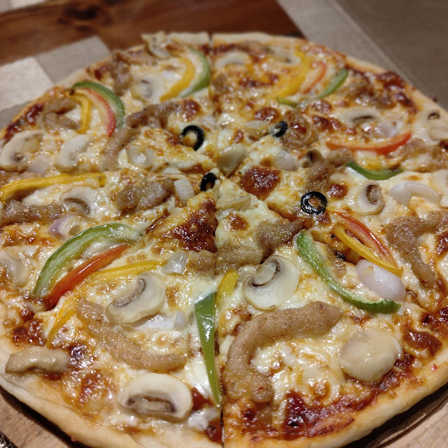 Chicken Supreme Pizza