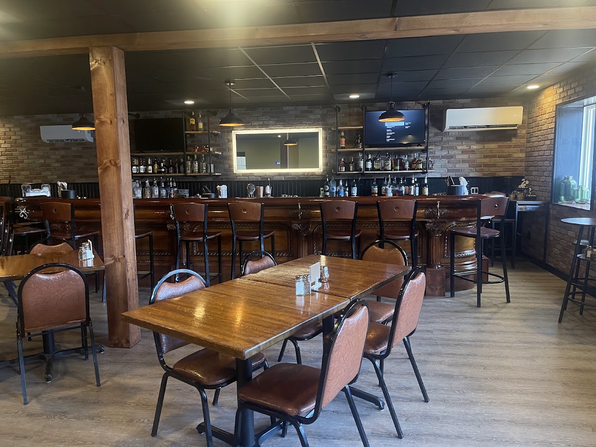 Mattucci's Willow Cafe - Photo 3