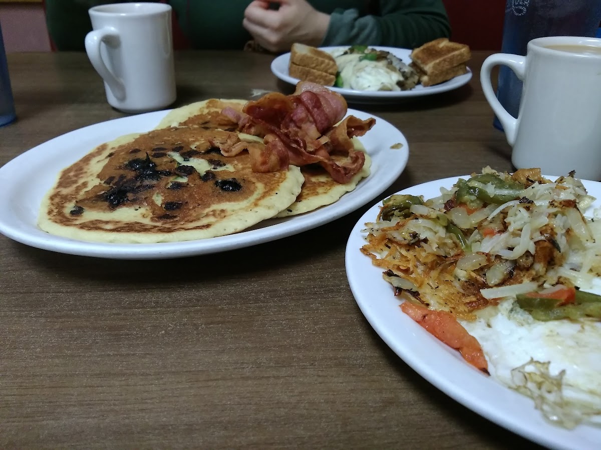 Sunrise Cafe - Photo 9