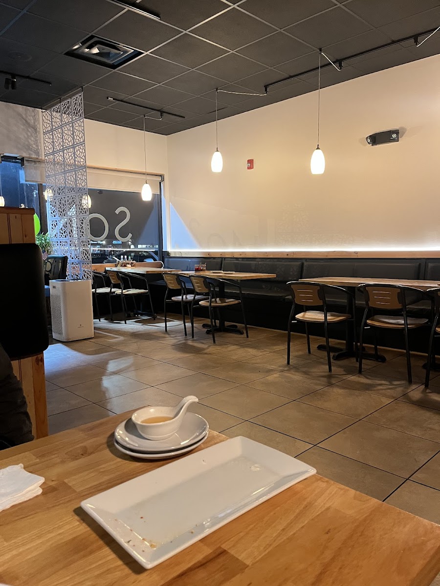 SaNouk's Lao & Thai Eats