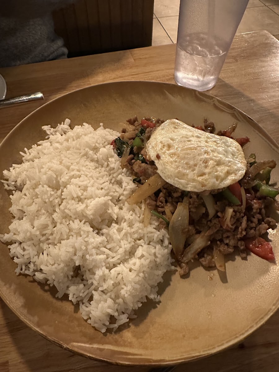 SaNouk's Lao & Thai Eats - Photo 4