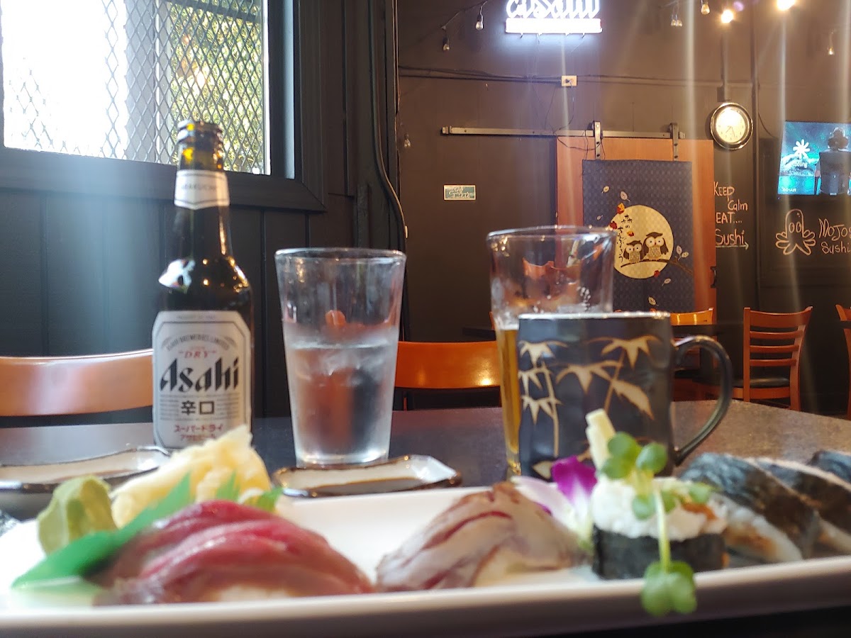 Mojos Sushi - Photo 2
