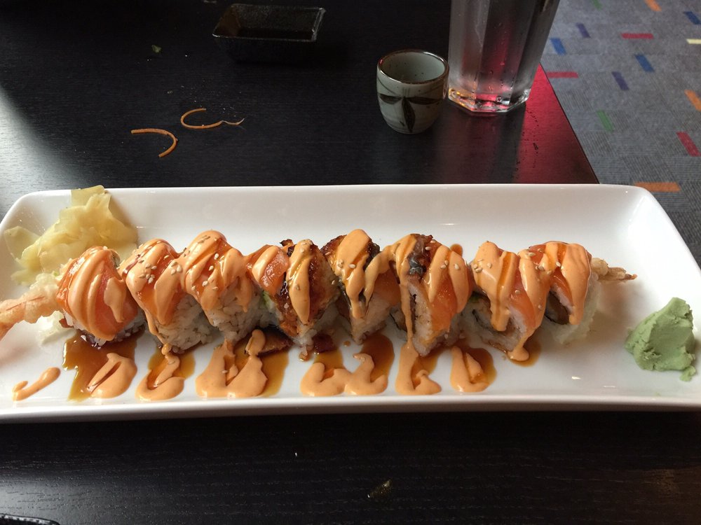 Mojos Sushi - Photo 6