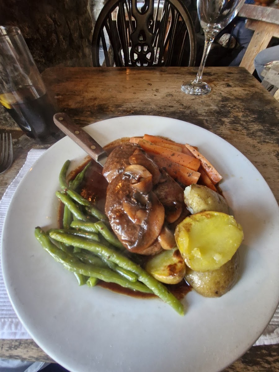 Carn Brea Castle Restaurant - Photo 7
