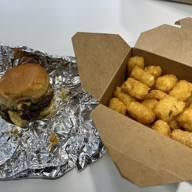 Cheeseburger w Tater Tots
