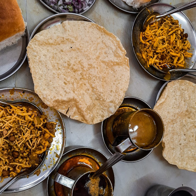 Misal Pav