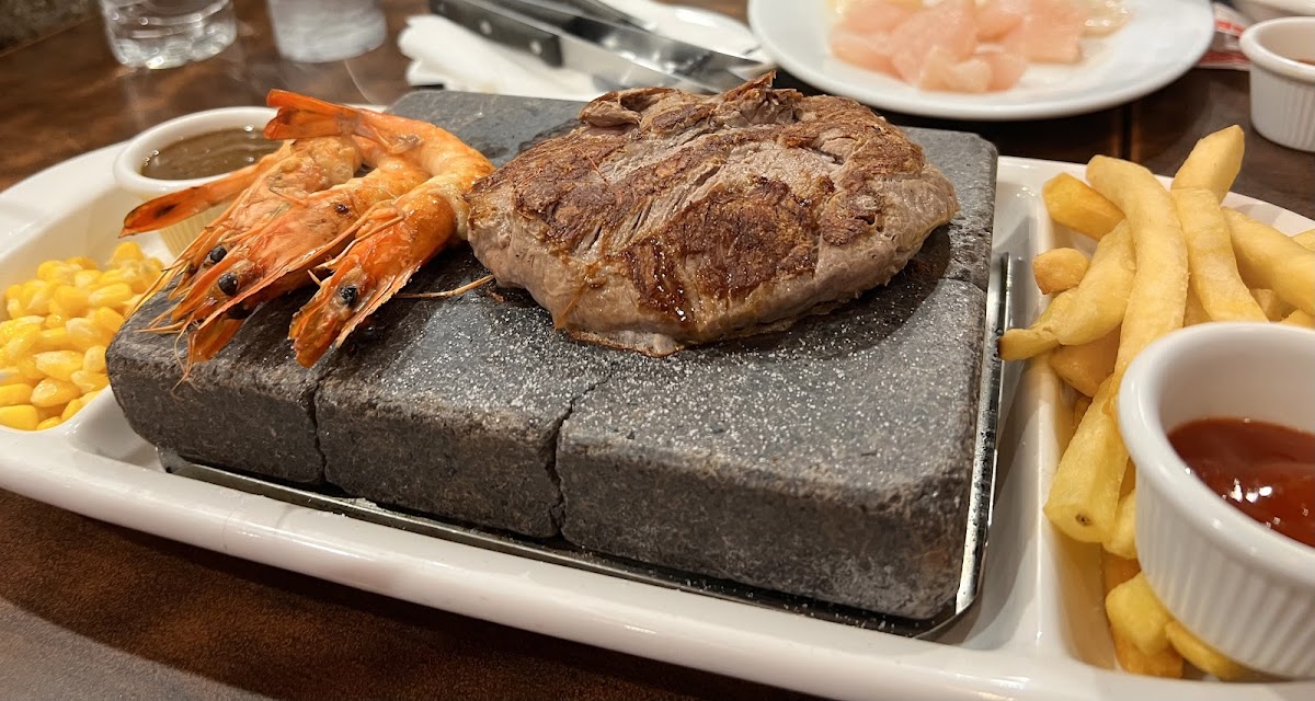 Sizzling Stonegrill @ Bukit Indah - Photo 1