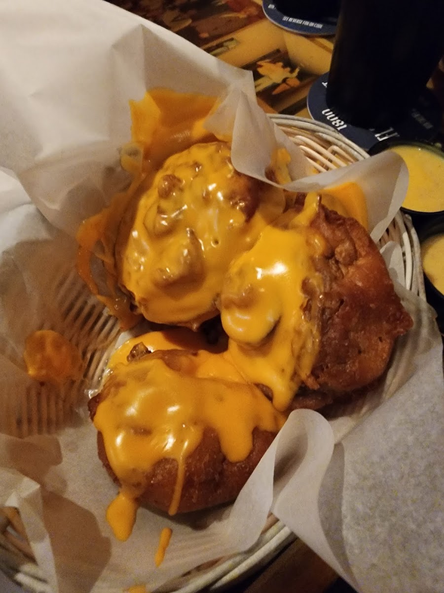 Between the Buns - Photo 1