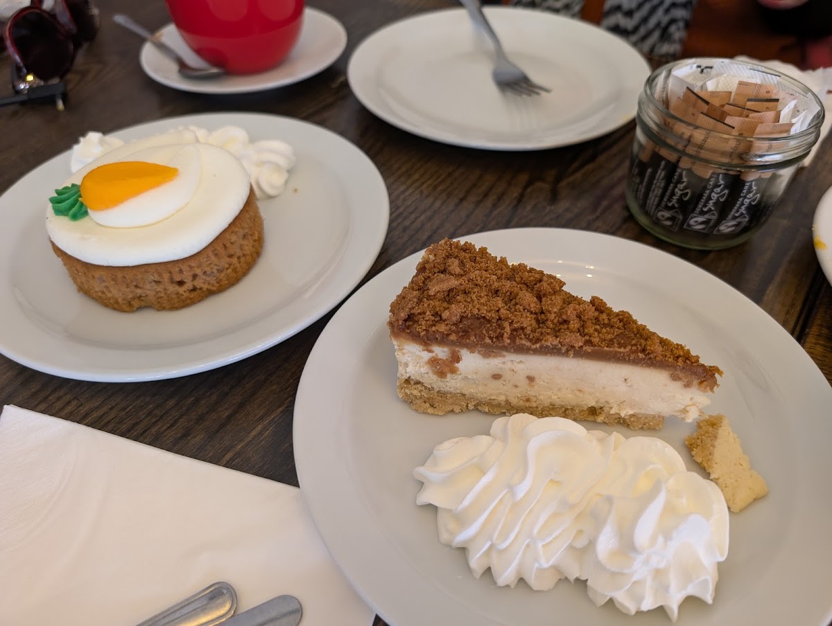 Cafe Oro - Photo 6