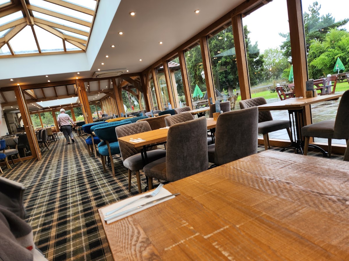 Brent House Carvery - Photo 2