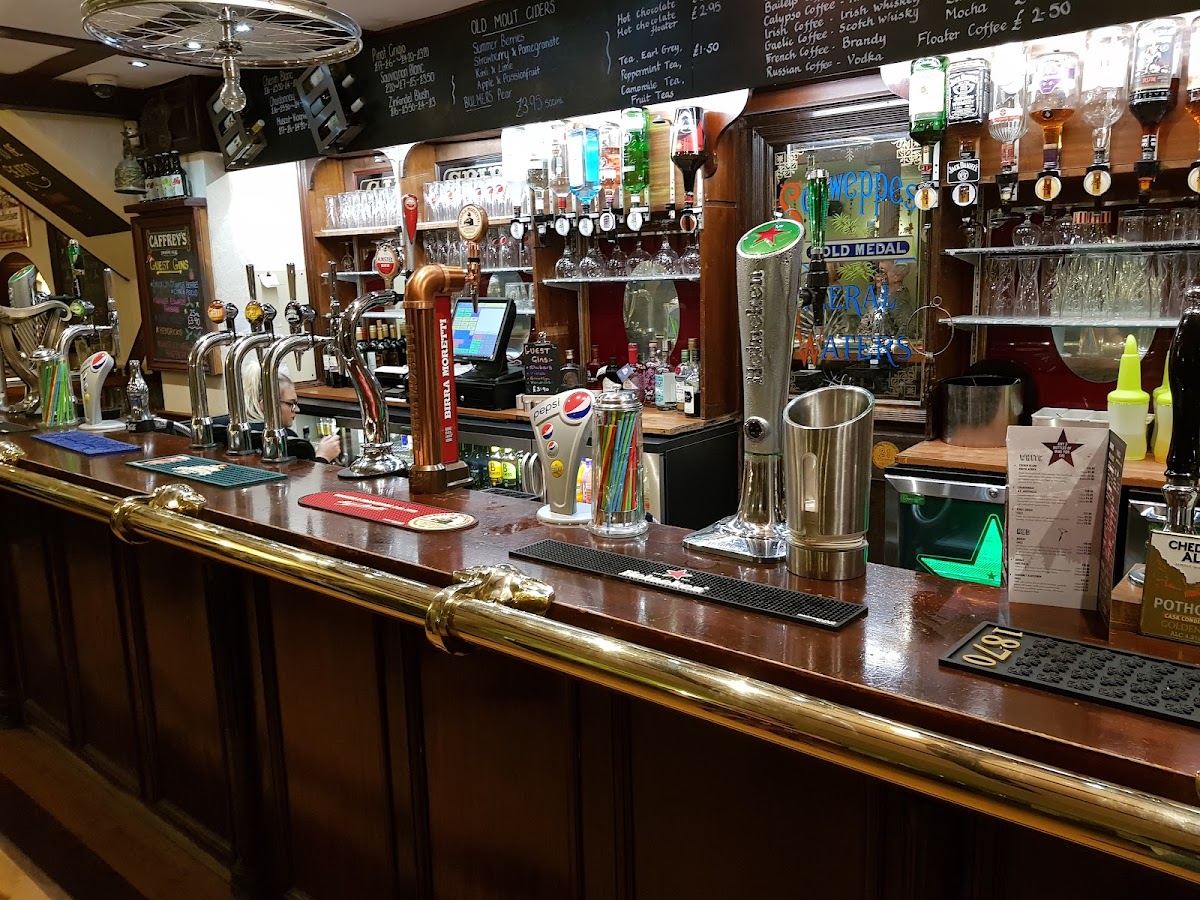 Brent House Carvery - Photo 3