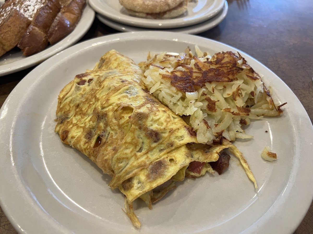 Bill's Cafe- Newbury/King - Photo 2