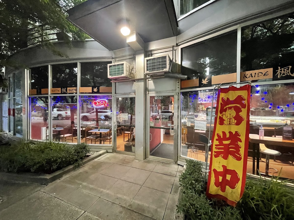 Kaide Sushi Bar - Photo 9
