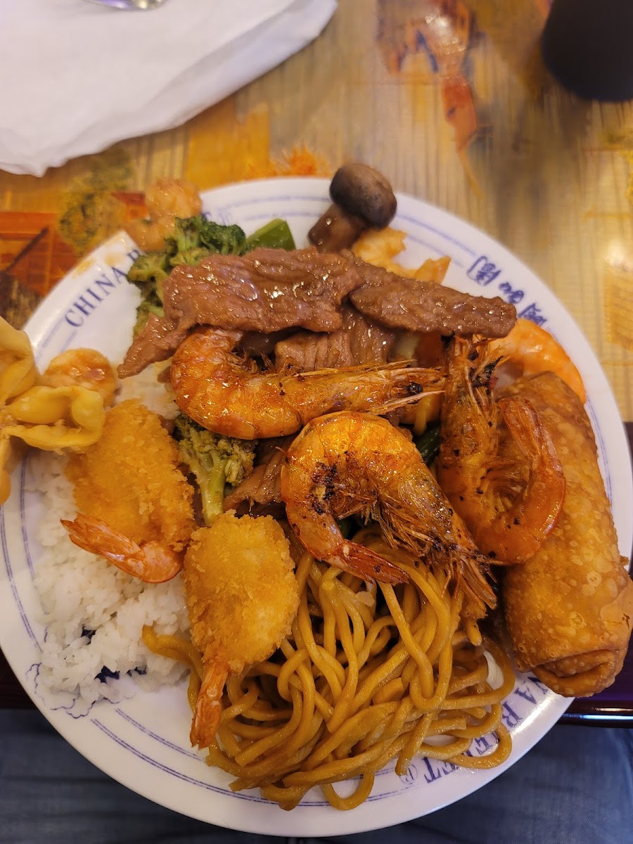 China Buffet Salisbury - Photo 3