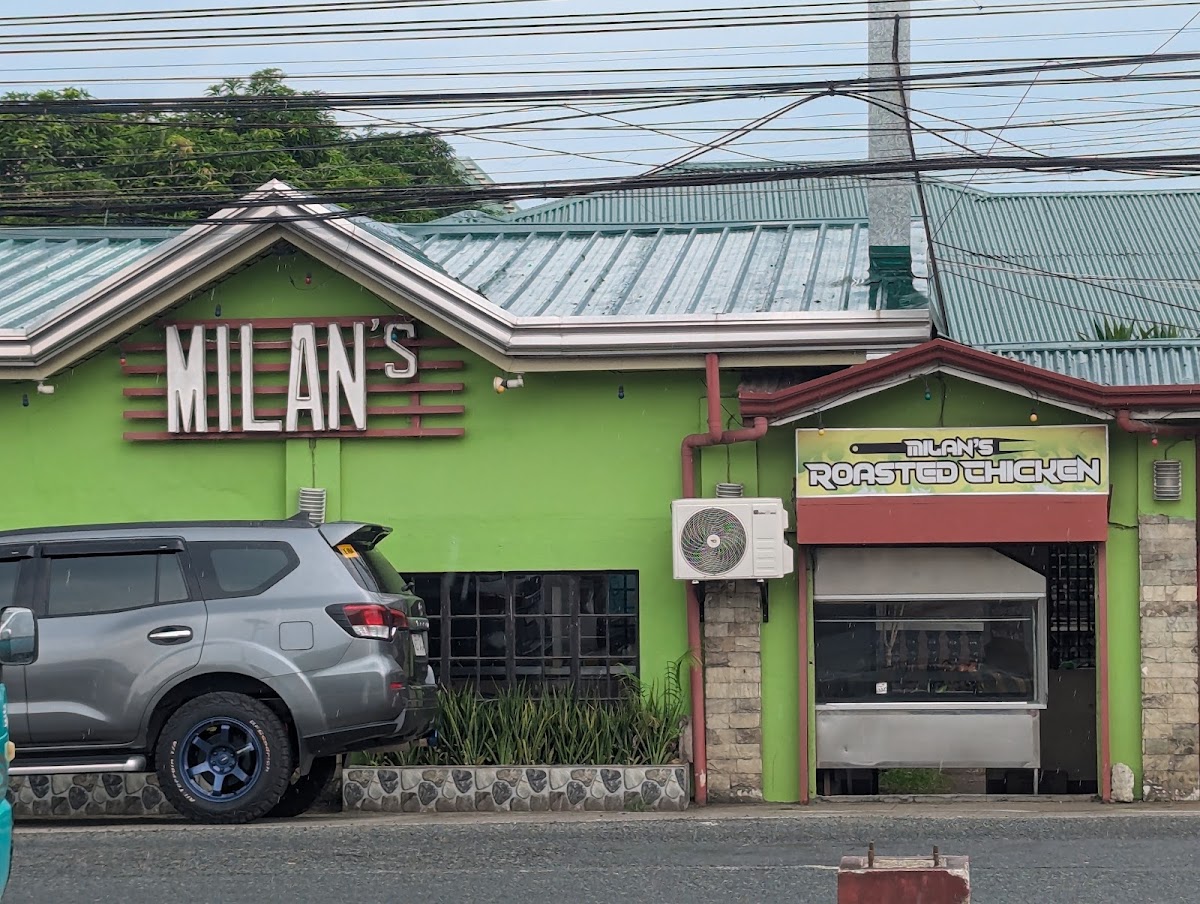 Milan's Native Food and Grill
