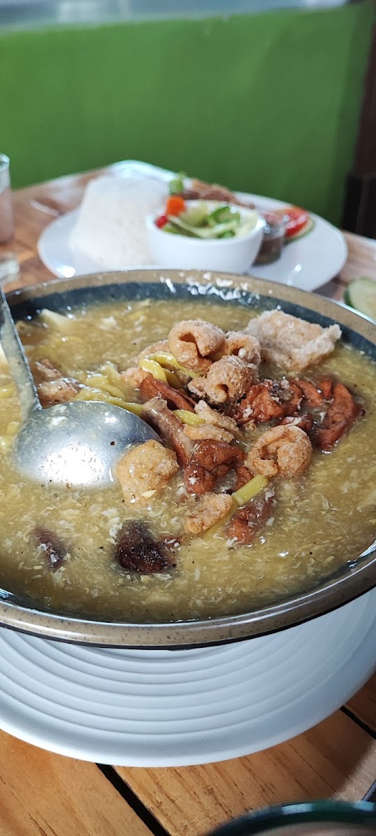 Milan's Native Food and Grill - Photo 9