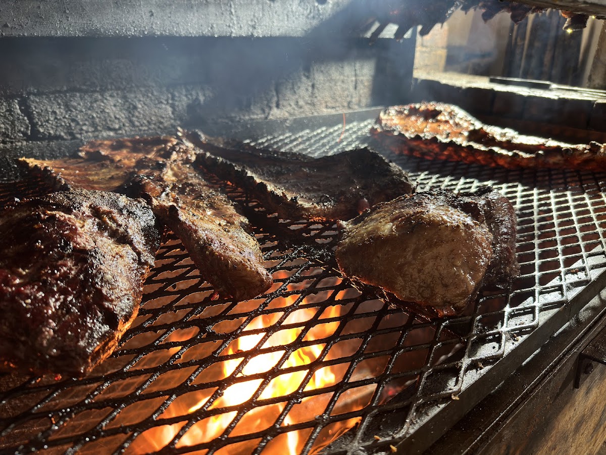 Vinotinto Grill (Carne En Vara) - Photo 8