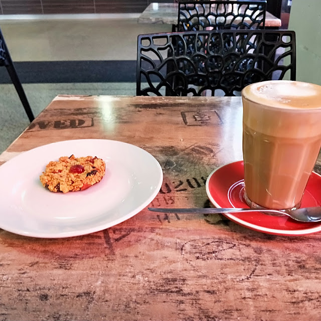 Soy Latte and Gluten Free Cookie