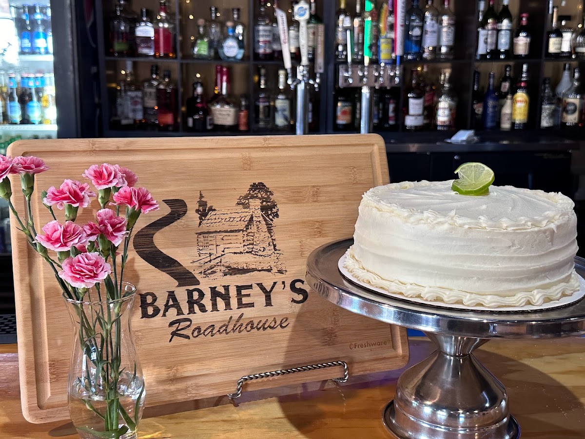 Barney's Roadhouse - Photo 9