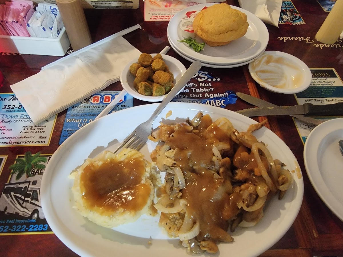Wolfy's of Ocala - Photo 6