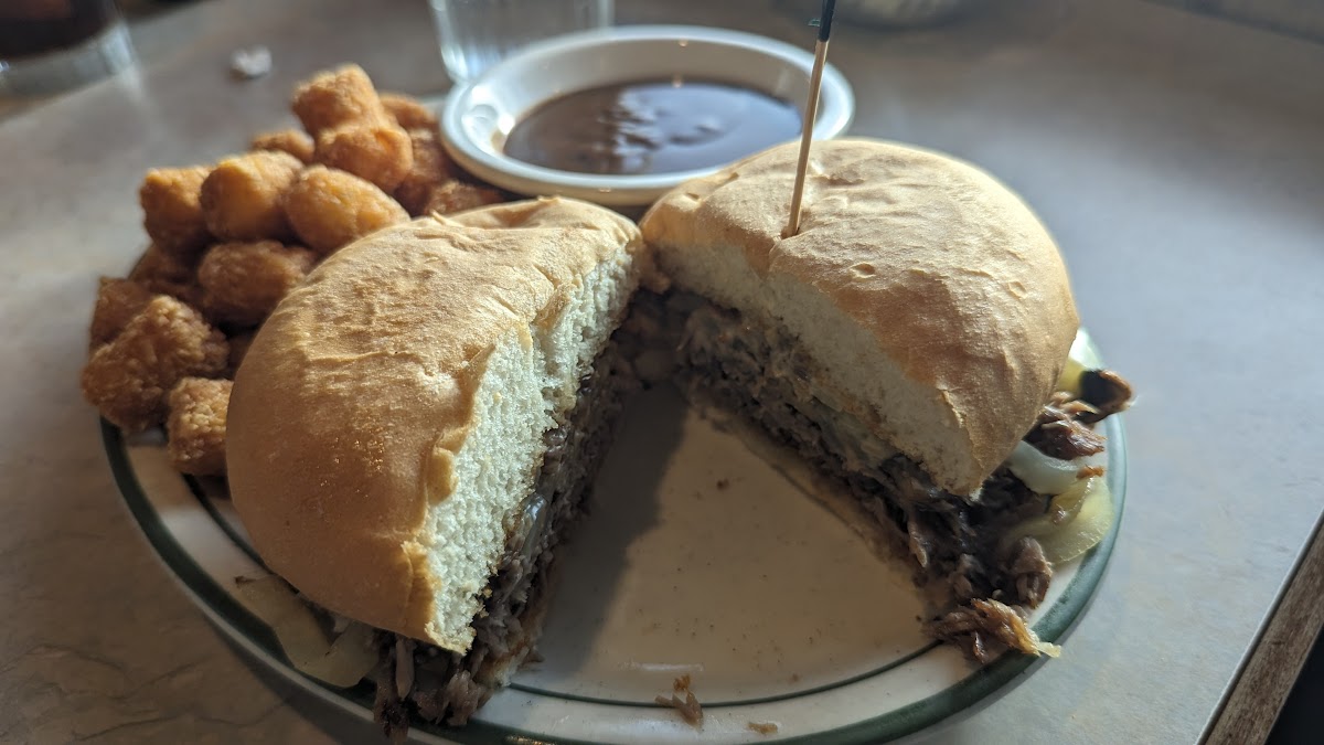 Mama D’s Cafe - Photo 2