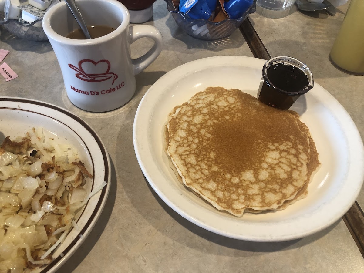 Mama D’s Cafe - Photo 5