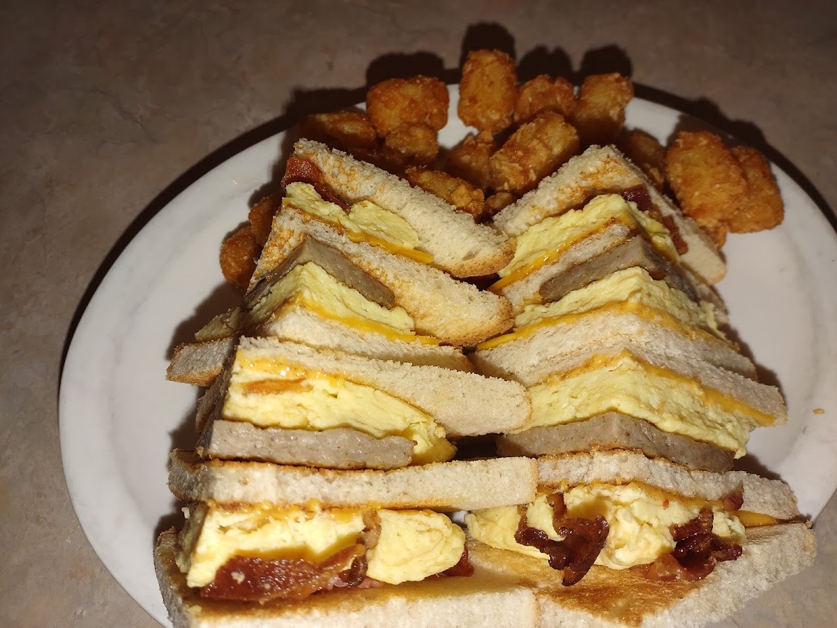 Mama D’s Cafe - Photo 8