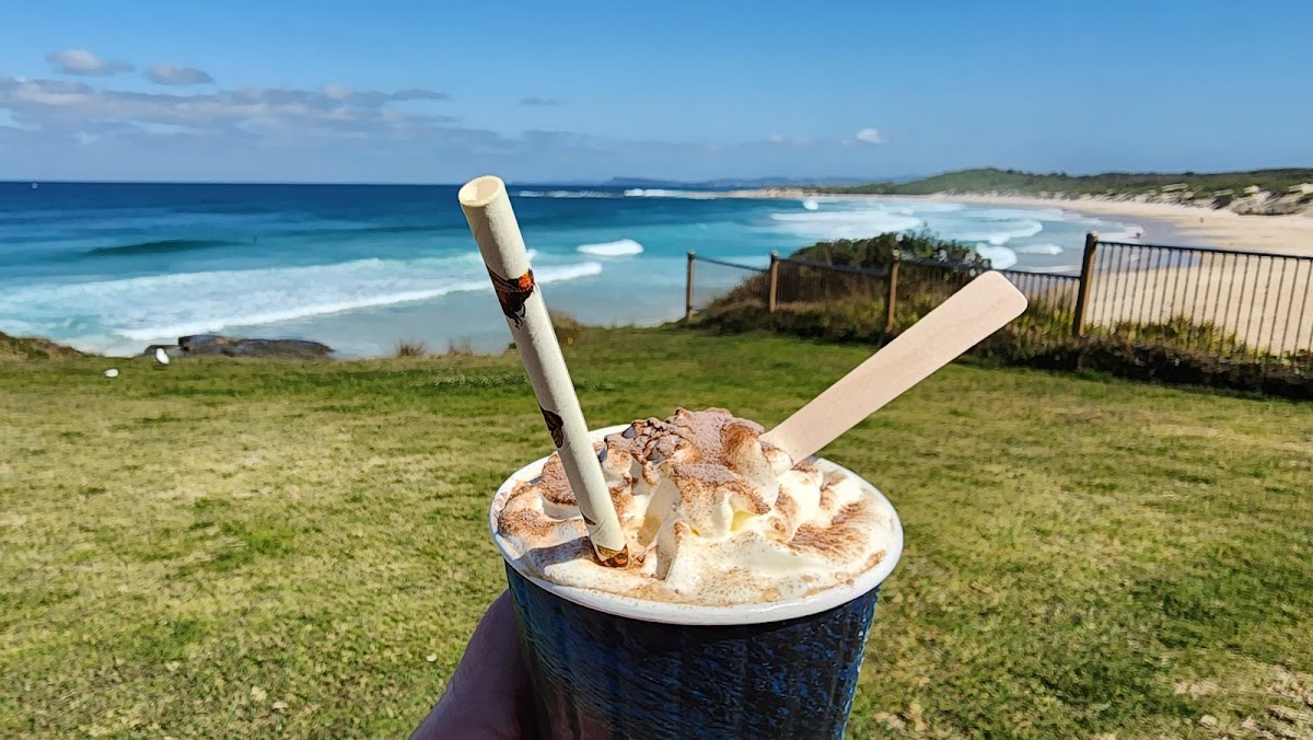 Surfside Snax - Photo 1