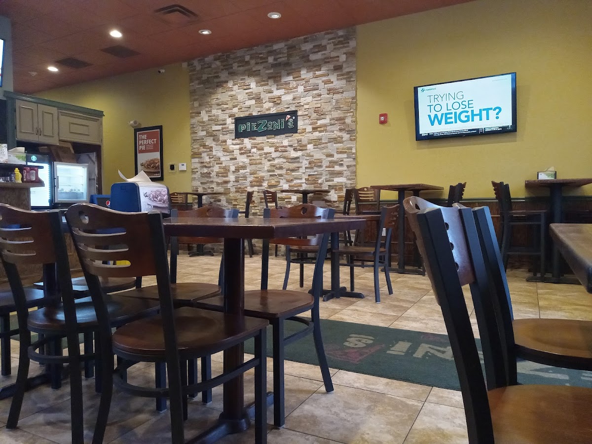 PieZoni's Pizza Lincoln