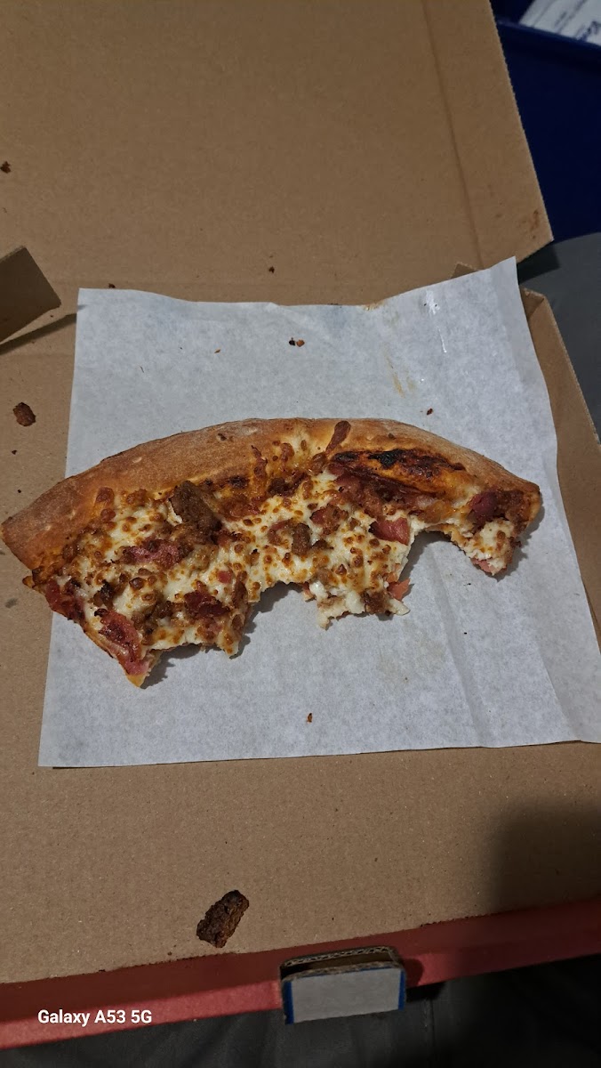 Greco Pizza NL A2A 1P6 - Photo 1