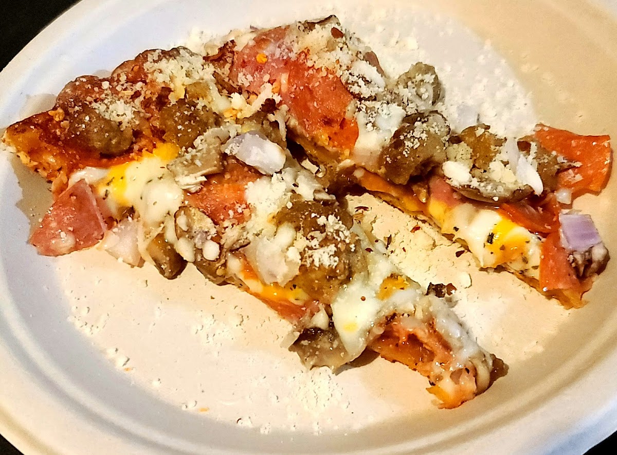 Luigi's Pizza Rainier