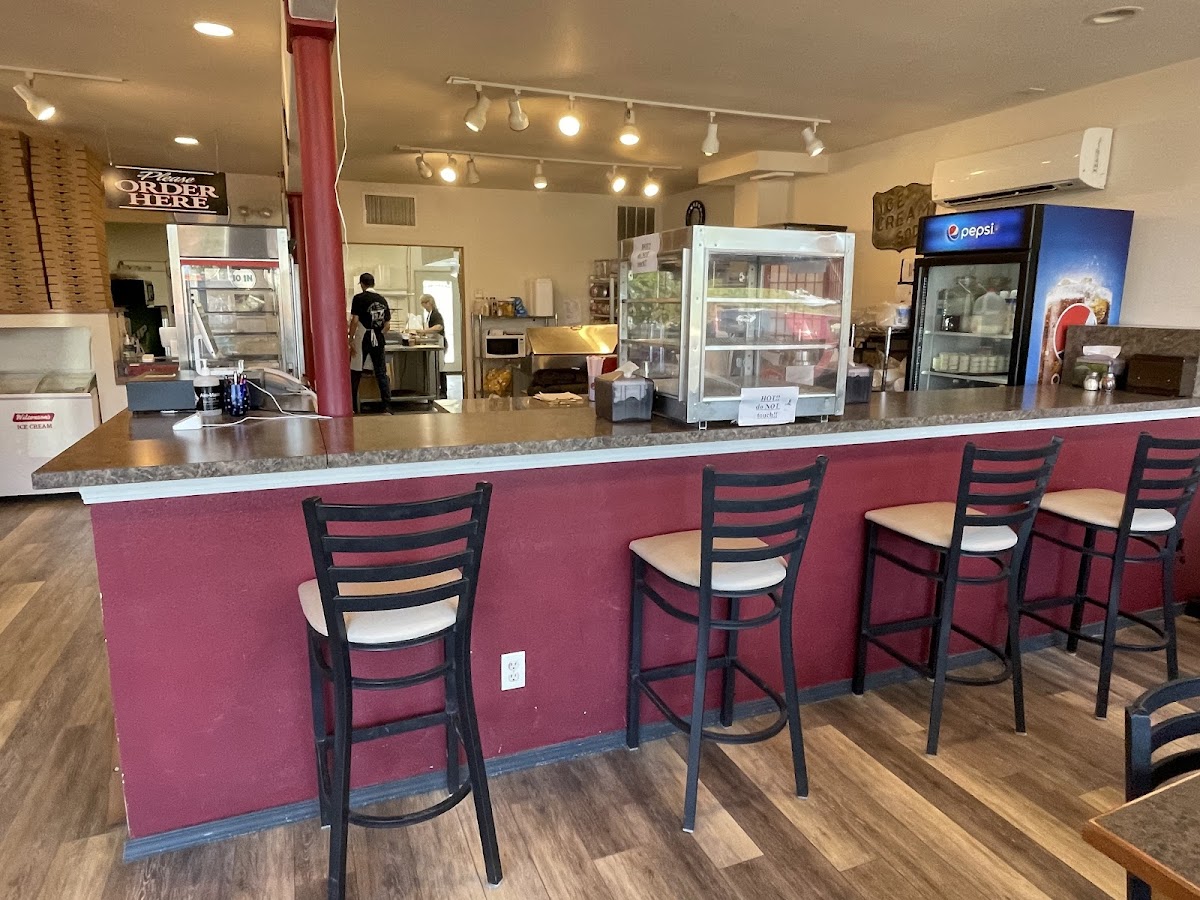 Stageline Pizza Lakeside - Photo 8