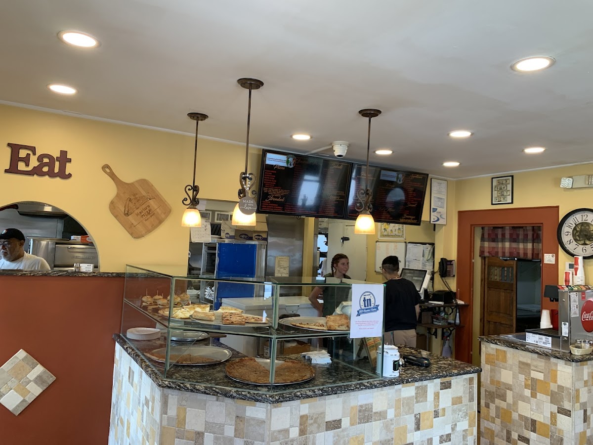 Mario's Pizza Weissport - Photo 8