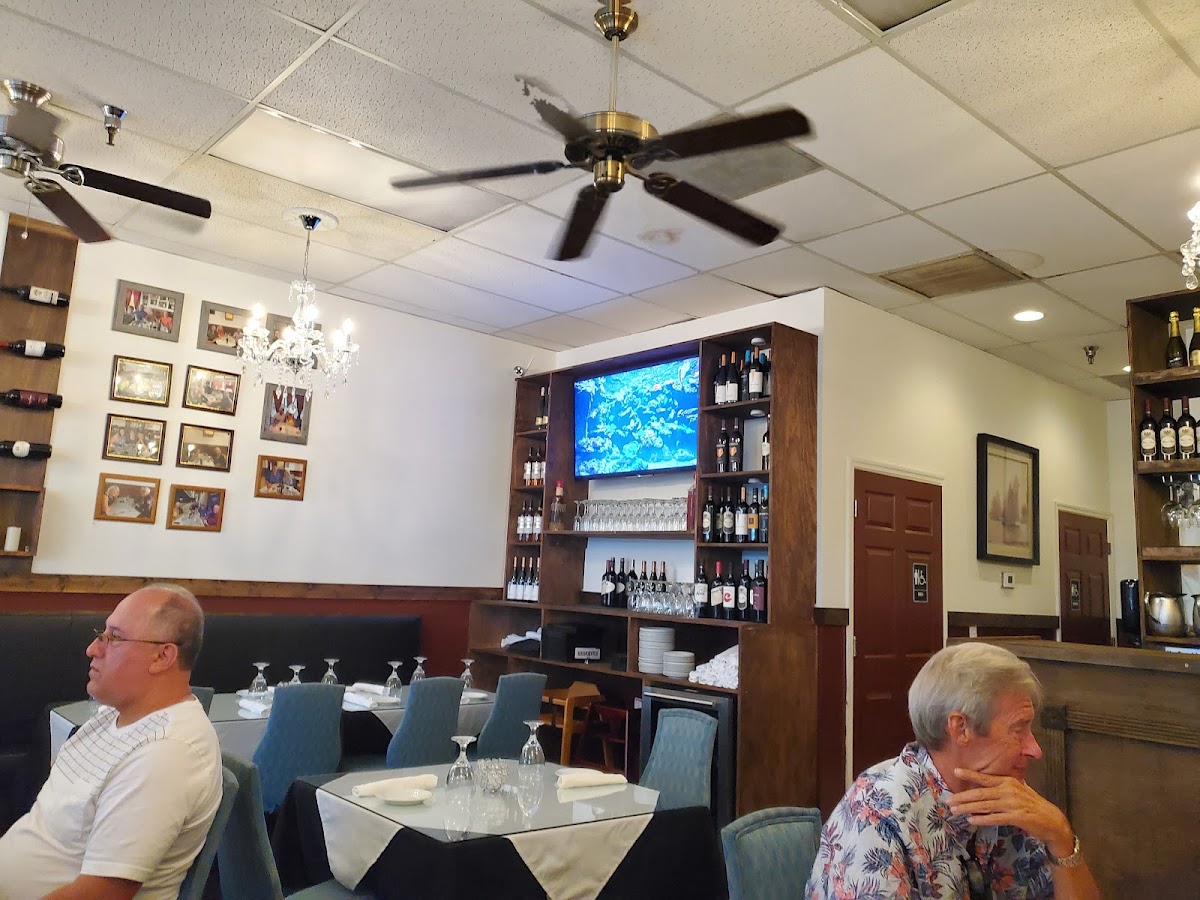 HONG KONG Chinese Restaurant Crystal River