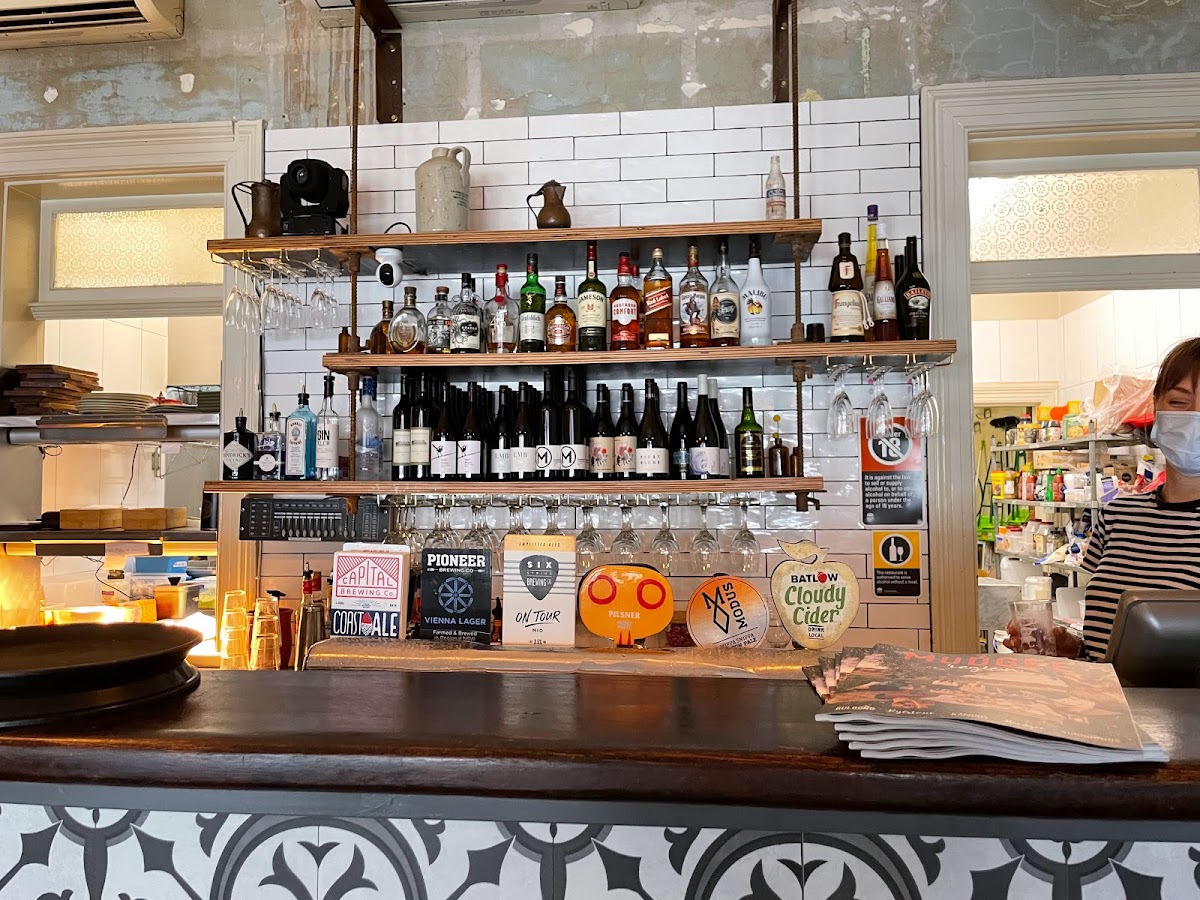 Eltons Bar Bites - Photo 2